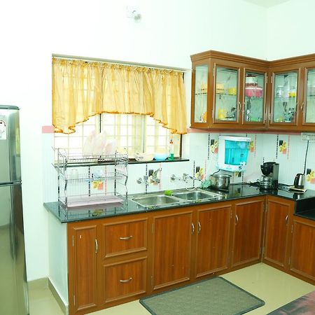 Manavalan House Bed & Breakfast Alwaye Luaran gambar