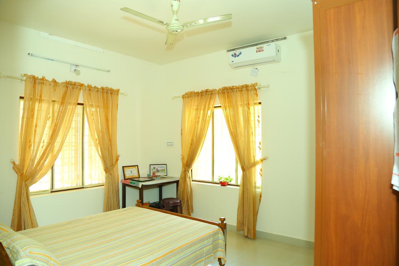 Manavalan House Bed & Breakfast Alwaye Luaran gambar