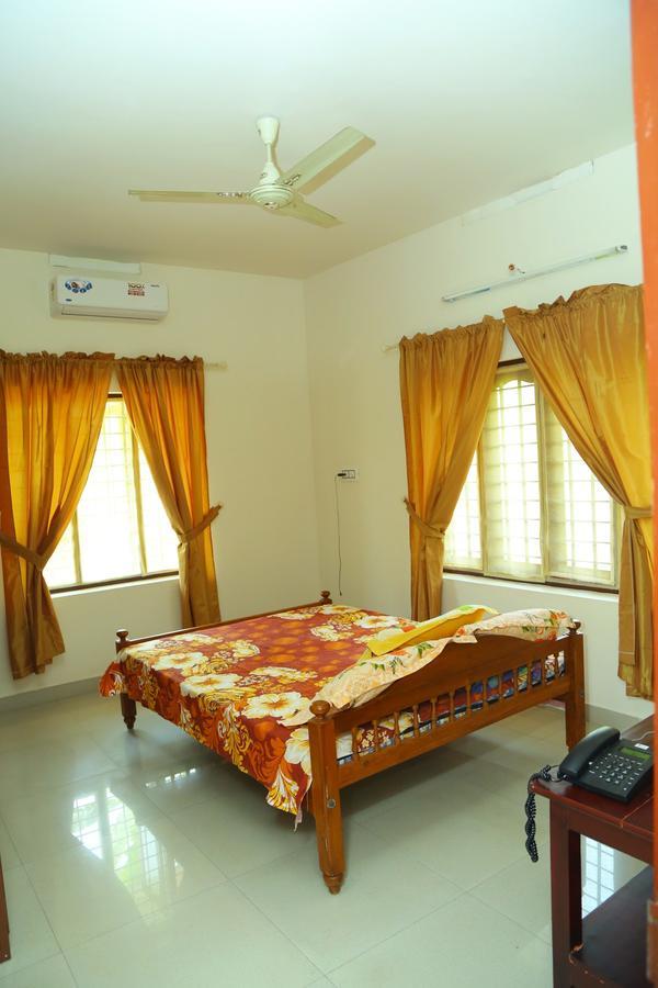 Manavalan House Bed & Breakfast Alwaye Luaran gambar